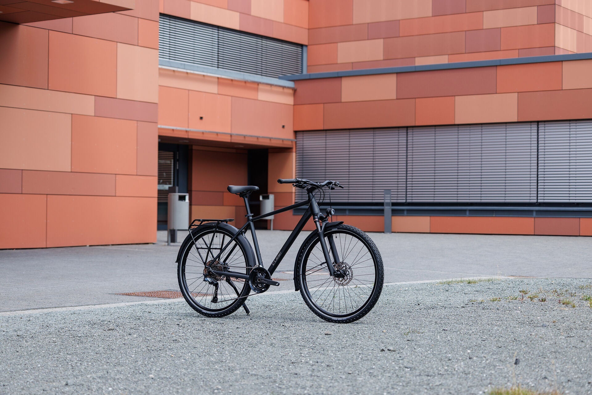 Cube Nature EXC FE grey´n´chrome 2027 – Crossrad – Seitenansicht 5