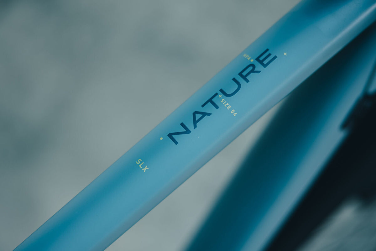 Cube Nature Pro FE surfblue´n´blue 2027 – Crossrad – Detailansicht 1