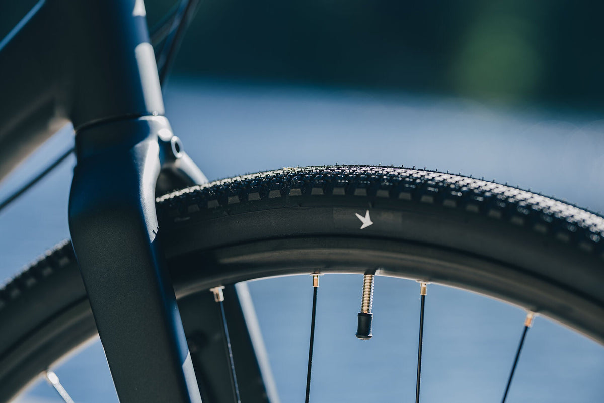 Cube Nulane Deluxe EXC grey´n´chrome 2027 – Fitnessbike – Detailansicht 13
