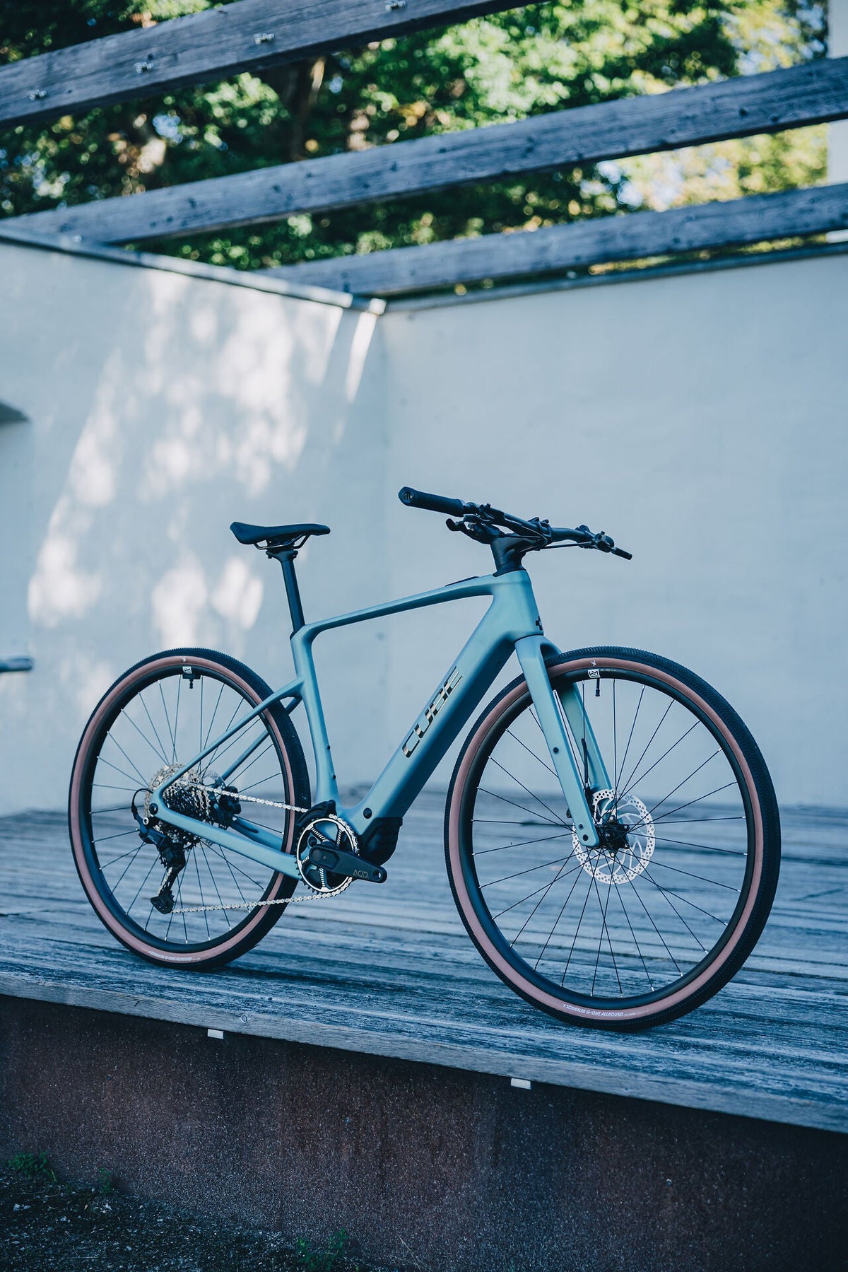 Cube Nulane Hybrid C:62 Race 400X seagrey´n´black 2027 – E-Gravelbike – Seitenansicht 1