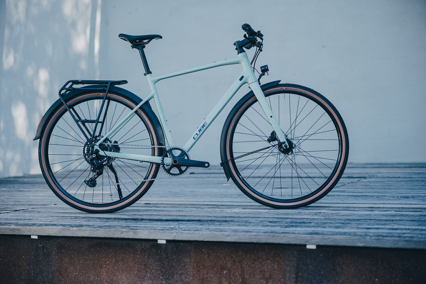 Cube Nulane Pro FE aloegreen´n´black 2027 – Fitnessbike – Seitenansicht 1
