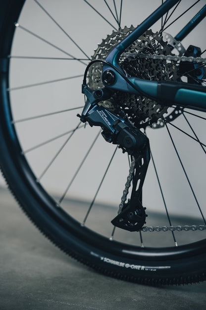Cube Nulane Race smaragdgrey´n´prizm 2027 – Fitnessbike – Detailansicht 3