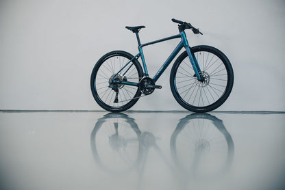 Cube Nulane Race smaragdgrey´n´prizm 2027 – Fitnessbike – Seitenansicht 4