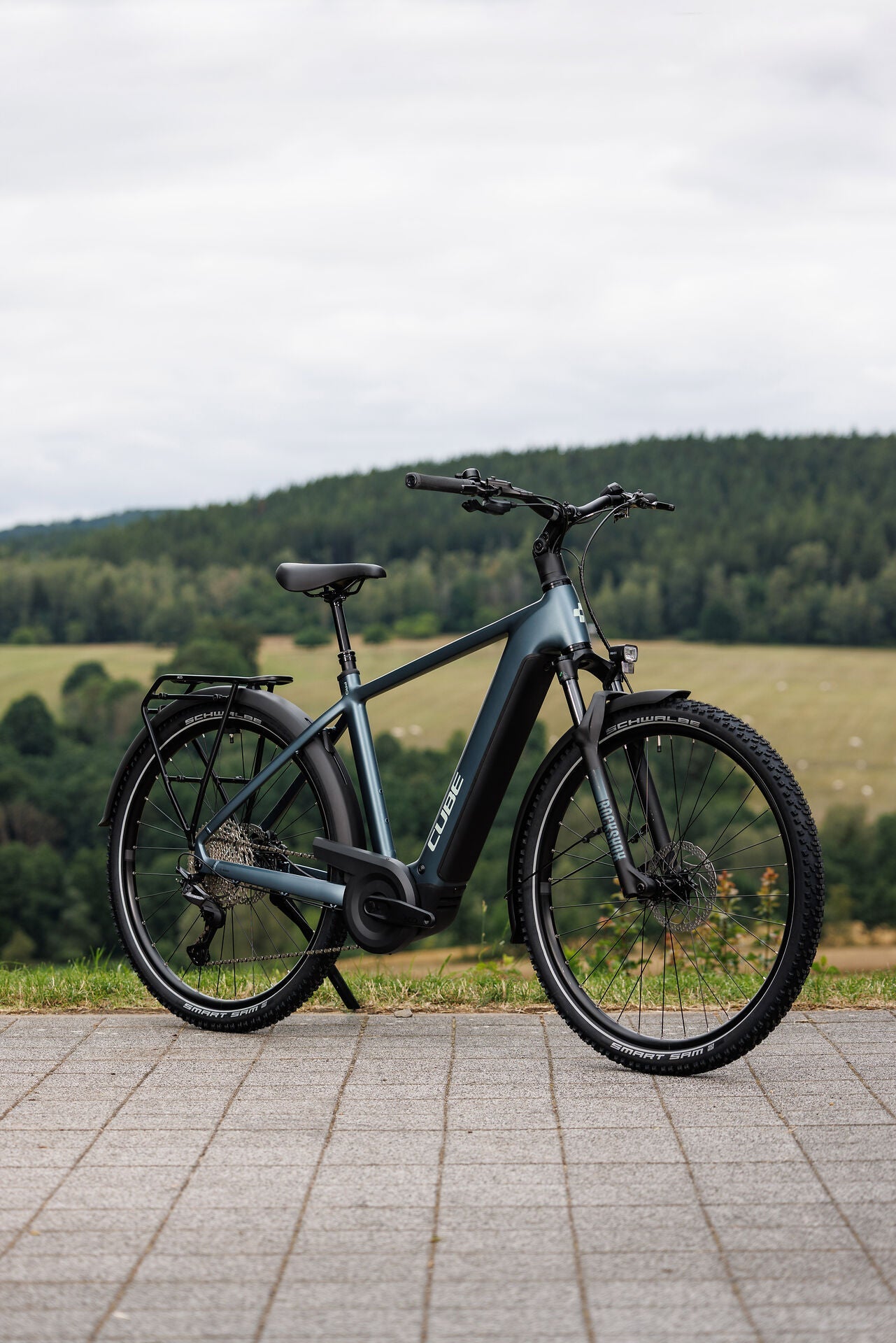 Cube Nuride Hybrid Pro 800 deepteal´n´blue 2027 – E-Crossrad – Seitenansicht 4
