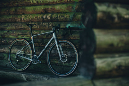 Cube Nuroad C:62 EXC wolf´n´fibre 2027 – Gravelbike – Seitenansicht 1