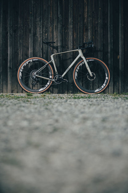 Cube Nuroad C:62 SLX glintsand´n´black 2027 – Gravelbike – Seitenansicht 4