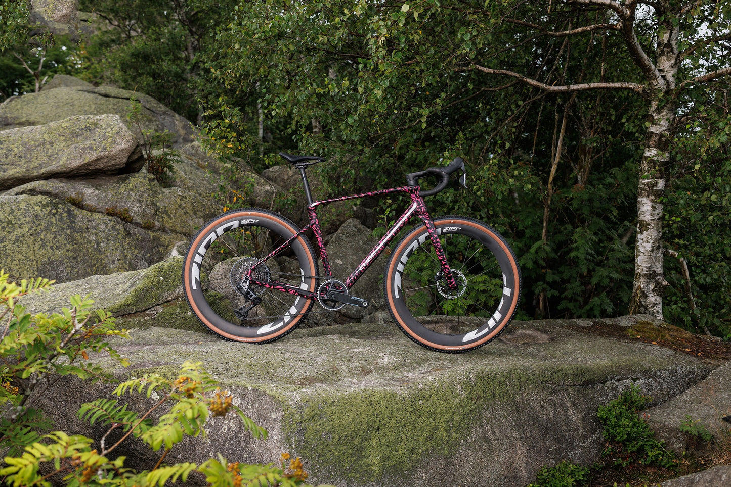 Cube Nuroad C:62 SLX pinkaction´n´black 2027 – Gravelbike – Seitenansicht 3