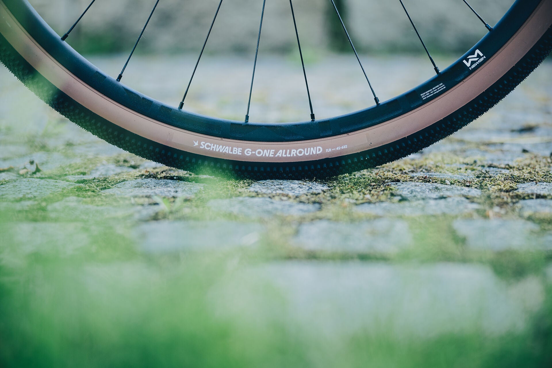 Cube Nuroad Hybrid C:62 Race 400X FE oldgrey´n´grey 2027 – E-Gravelbike – Detailansicht 1