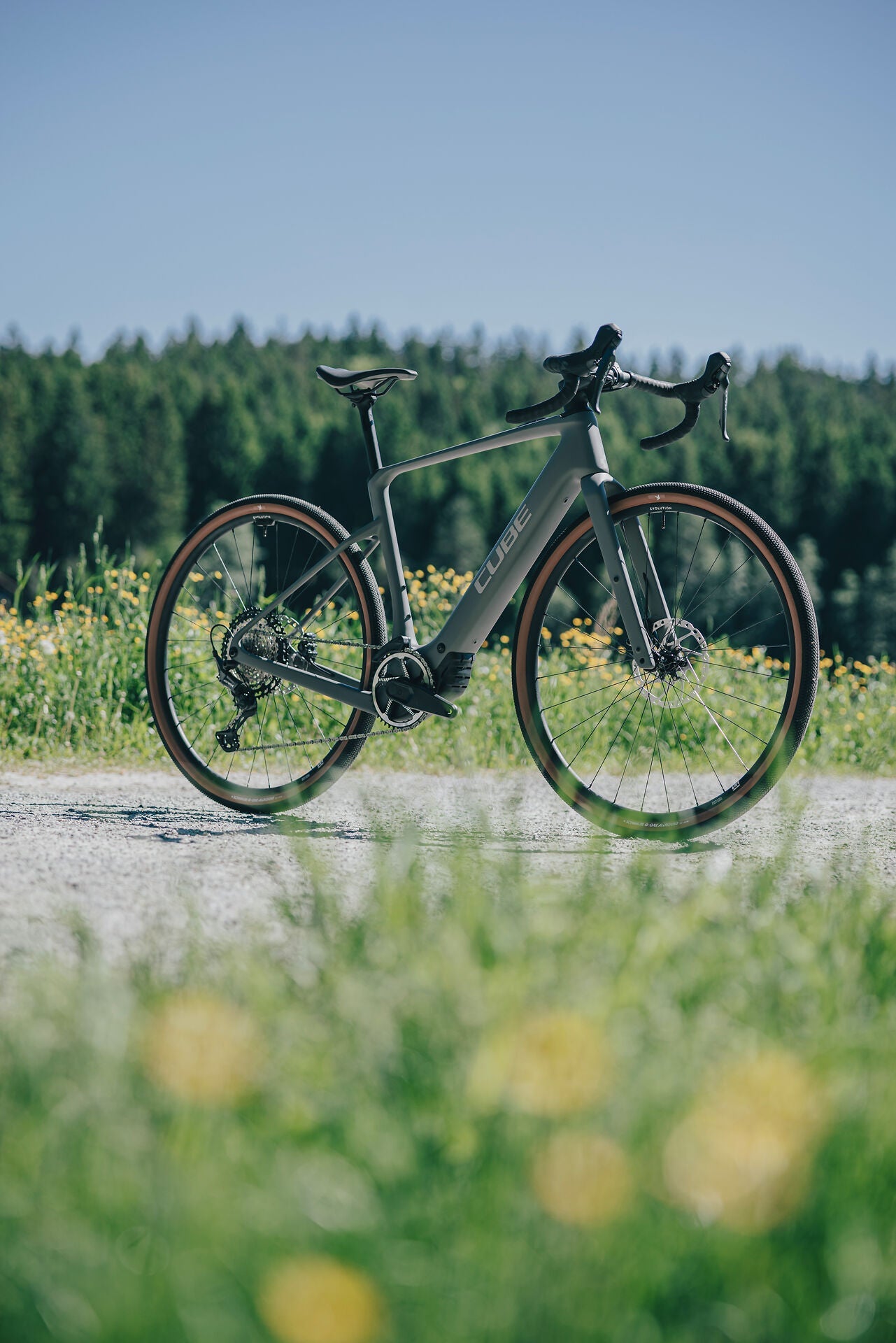 Cube Nuroad Hybrid C:62 Race 400X oldgrey´n´grey 2027 – E-Gravelbike – Seitenansicht 4