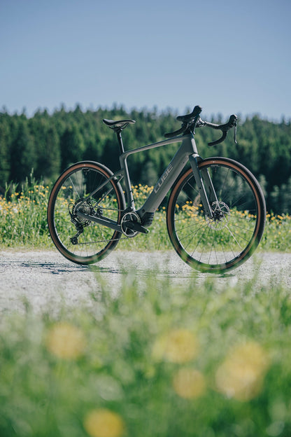 Cube Nuroad Hybrid C:62 Race 400X oldgrey´n´grey 2027 – E-Gravelbike – Seitenansicht 4