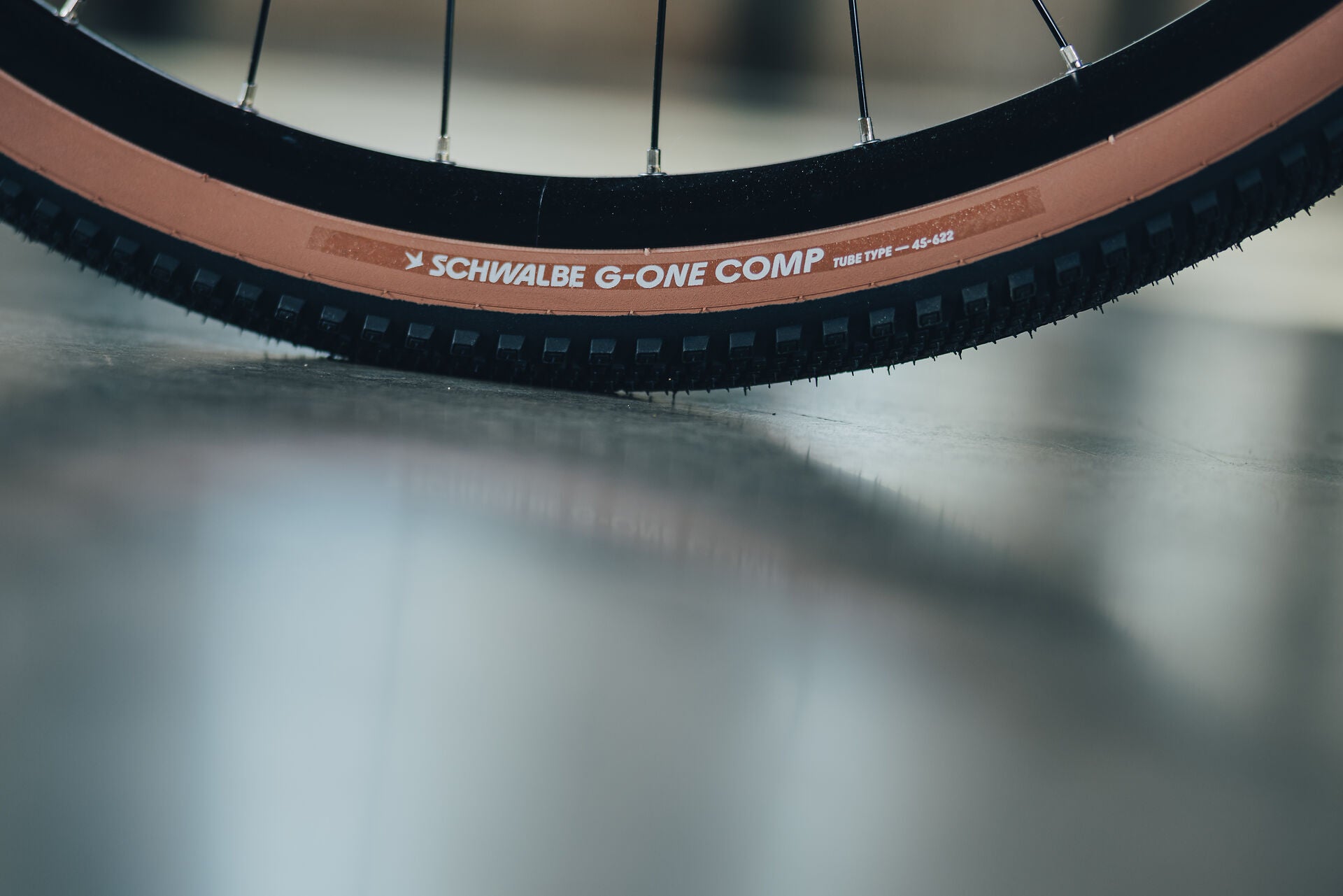 Cube Nuroad ONE FE wood´n´grey 2027 – Gravelbike – Detailansicht 1