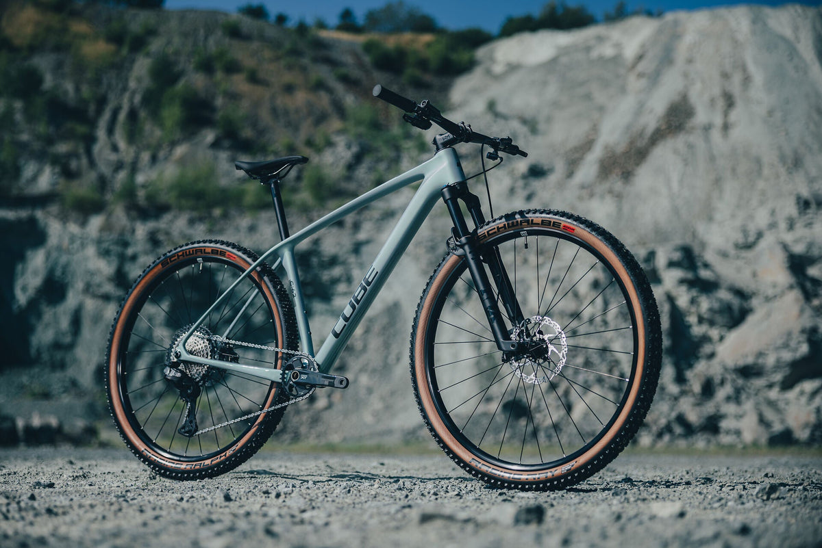 Cube Reaction C:62 Race seagrey´n´black 2027 – Mountainbike Hardtail – Seitenansicht 3