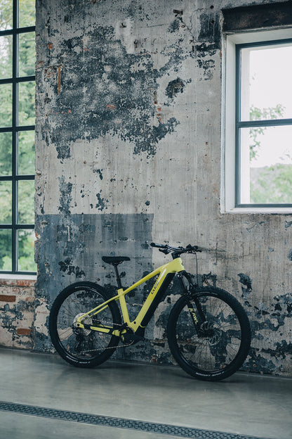 Cube Reaction Hybrid Race 800 bananasplit´n´black 2027 – E-Mountainbike Hardtail – Seitenansicht 3