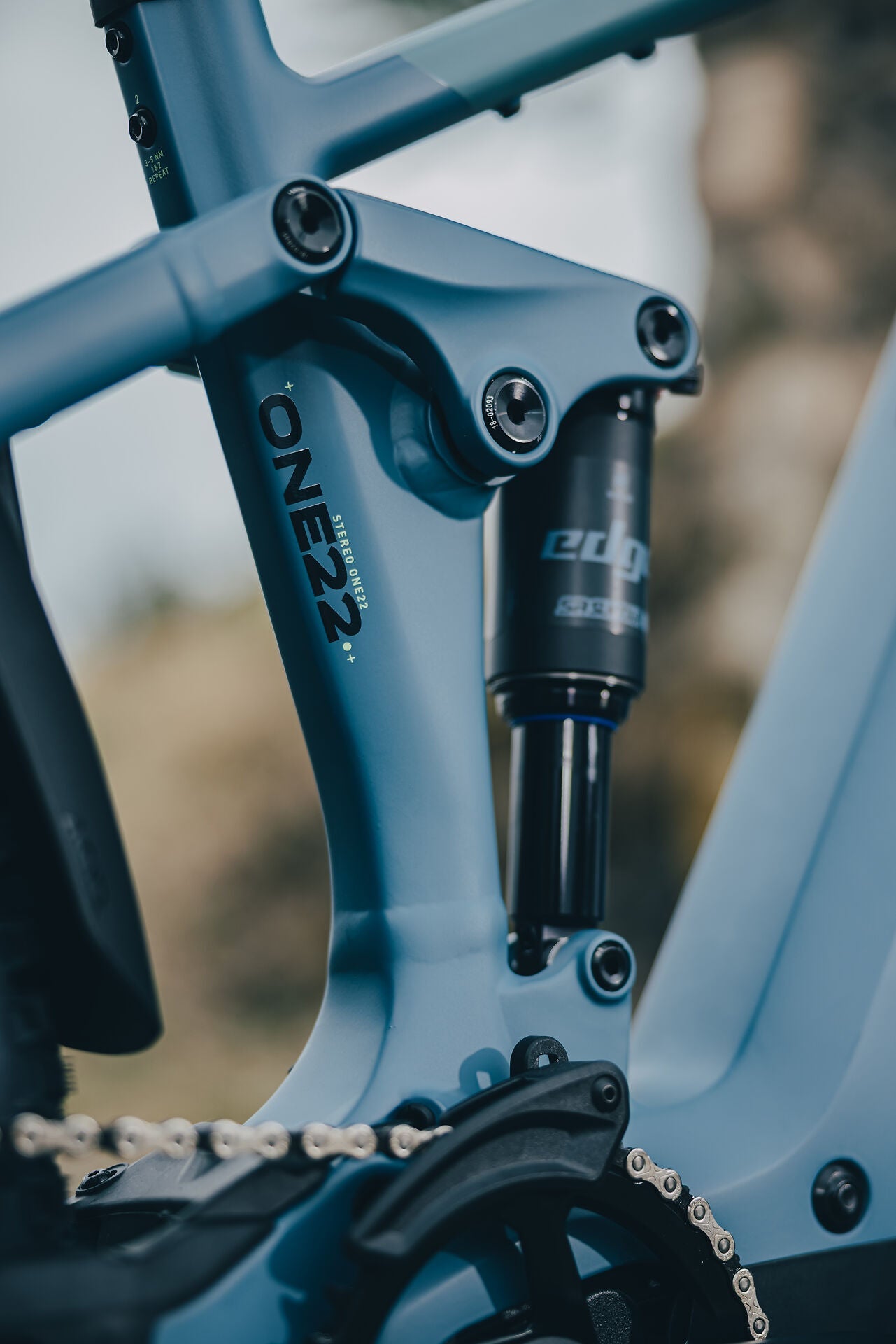 Cube Stereo Hybrid ONE22 Pro 800 bluesapphire´n´blue 2027 – E-Mountainbike Fully – Detailansicht 3