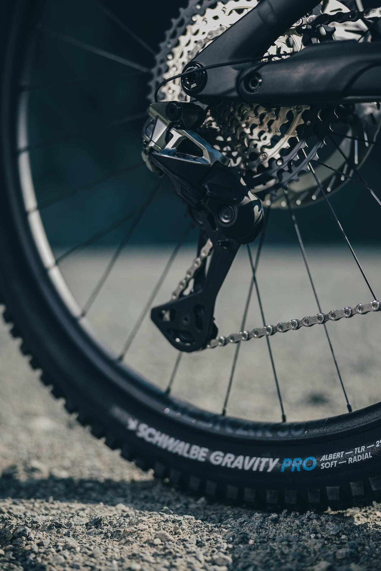 Cube Stereo Hybrid ONE44 HPC AT 800 carbon´n´white 2027 – E-Mountainbike Fully – Detailansicht 3