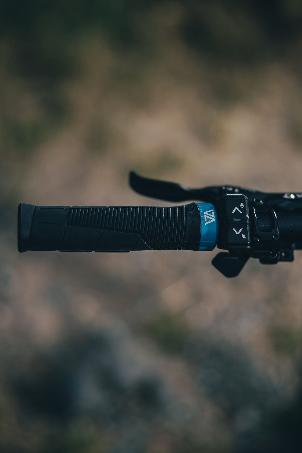 Cube Stereo Hybrid ONE44 HPC EXC 800 nebula´n´blue 2027 – E-Mountainbike Fully – Detailansicht 12
