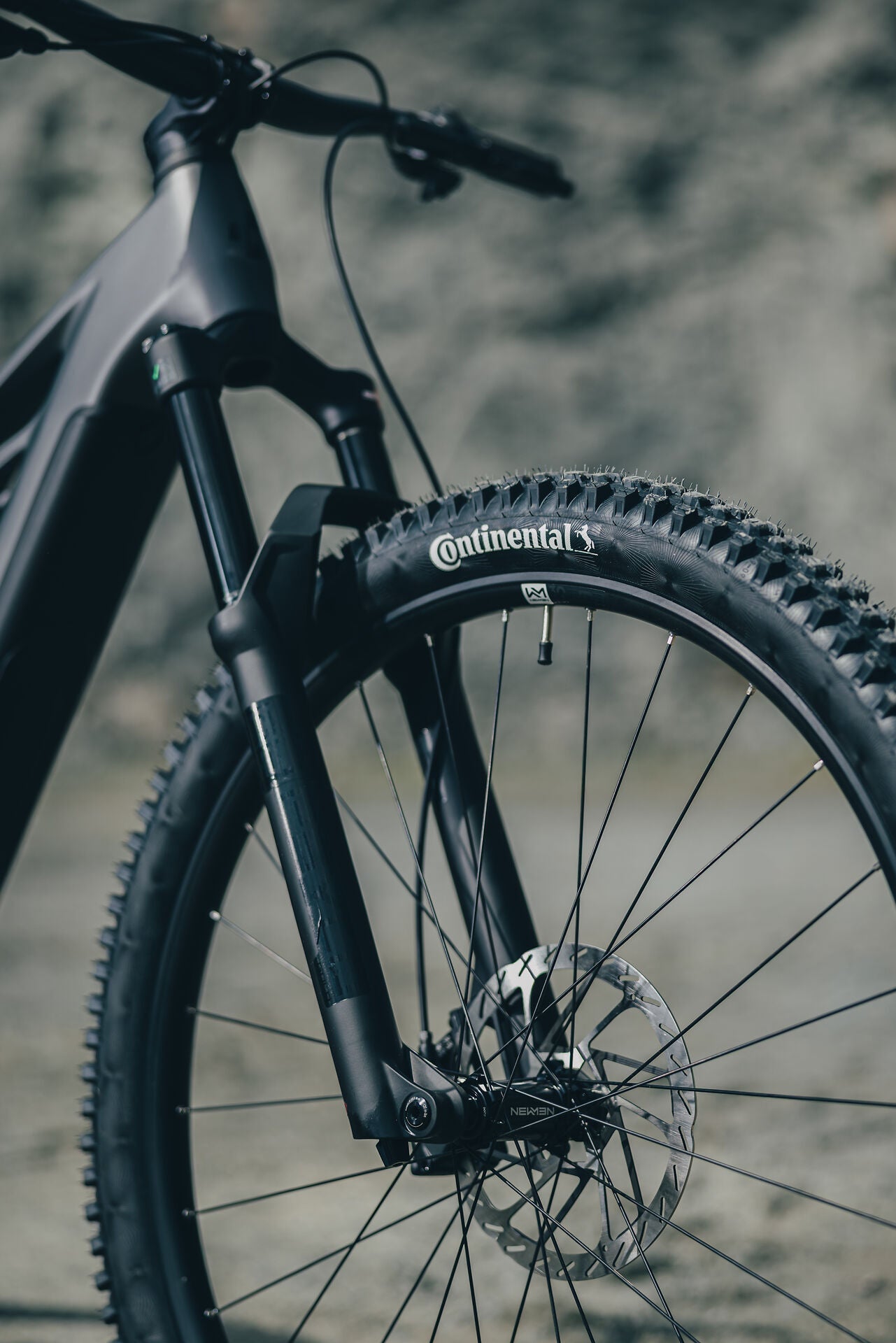 Cube Stereo Hybrid ONE44 HPC EXC 800 slabgrey´n´black 2027 – E-Mountainbike Fully – Detailansicht 1