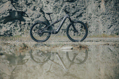 Cube Stereo Hybrid ONE44 HPC EXC 800 slabgrey´n´black 2027 – E-Mountainbike Fully – Seitenansicht 2