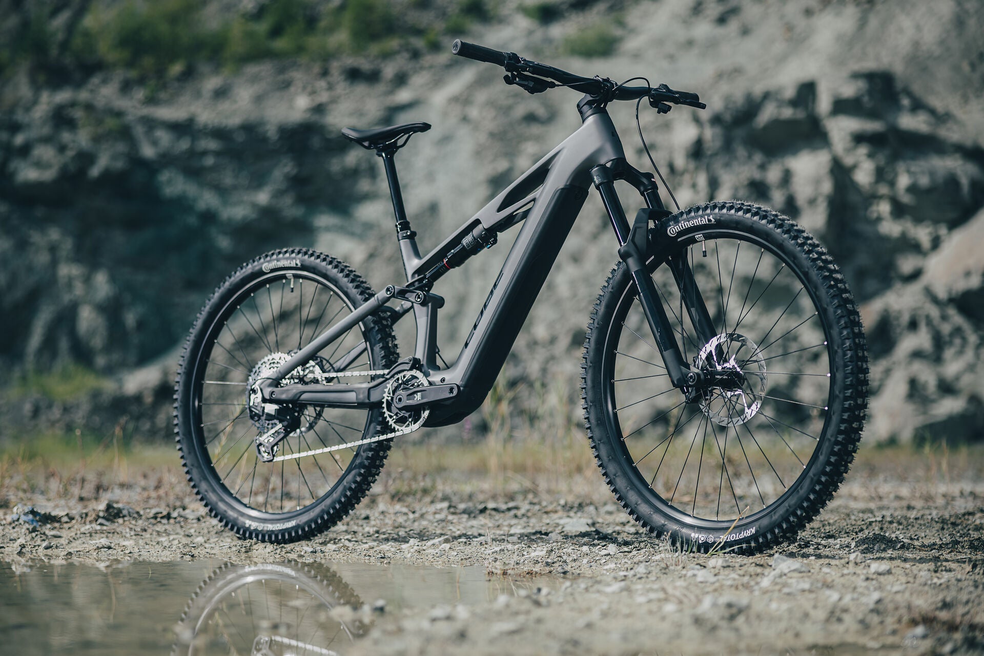 Cube Stereo Hybrid ONE44 HPC EXC 800 slabgrey´n´black 2027 – E-Mountainbike Fully – Seitenansicht 5