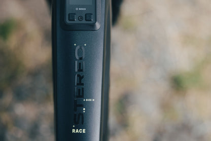 Cube Stereo Hybrid ONE44 HPC Race 800 coal´n´green 2027 – E-Mountainbike Fully – Detailansicht 7