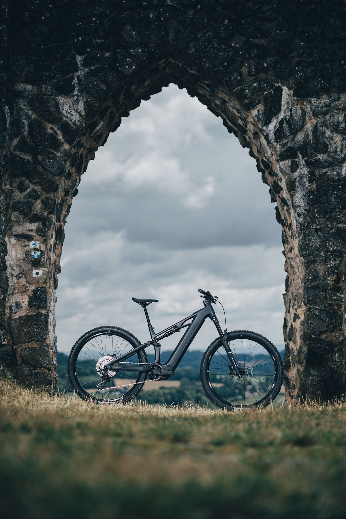 Cube Stereo Hybrid ONE44 HPC Race 800 coal´n´green 2027 – E-Mountainbike Fully – Seitenansicht 2