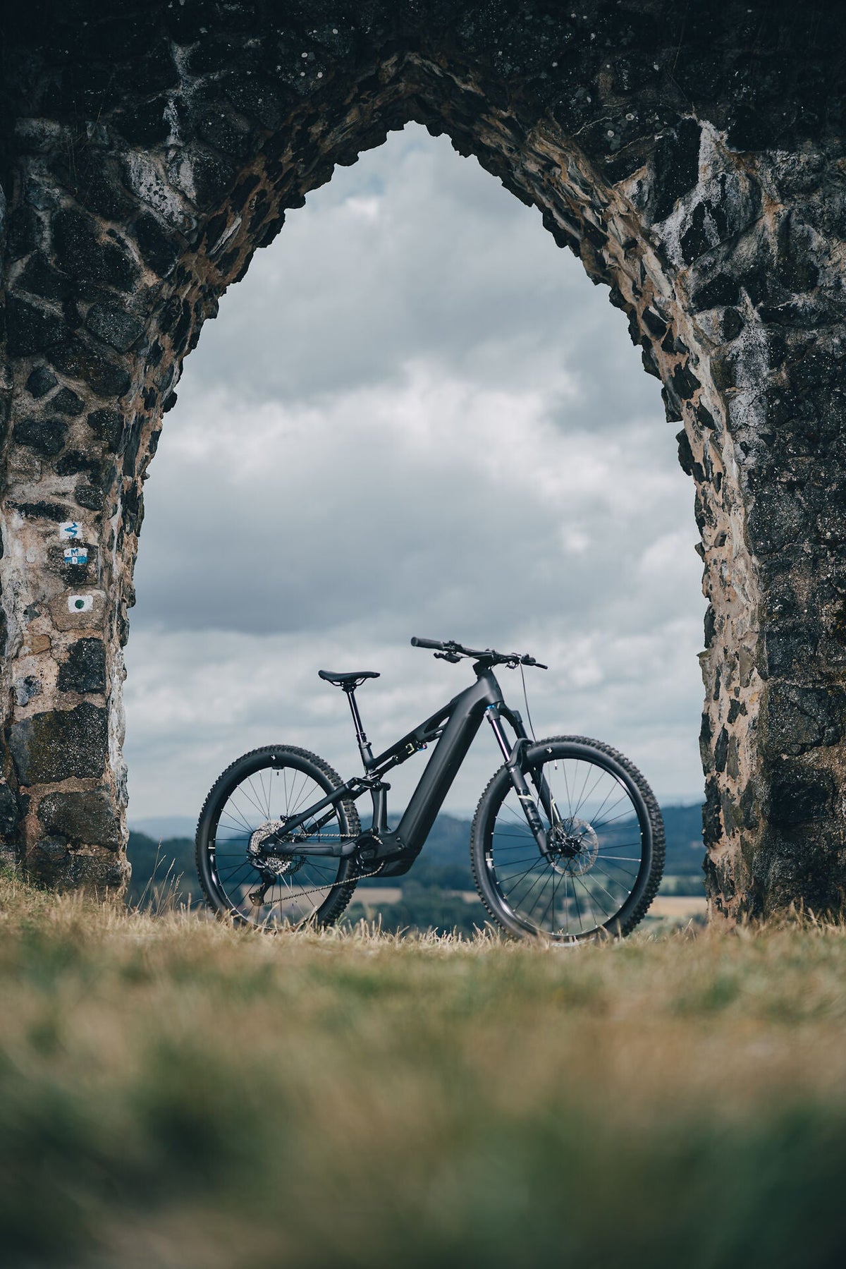 Cube Stereo Hybrid ONE44 HPC Race 800 coal´n´green 2027 – E-Mountainbike Fully – Seitenansicht 4