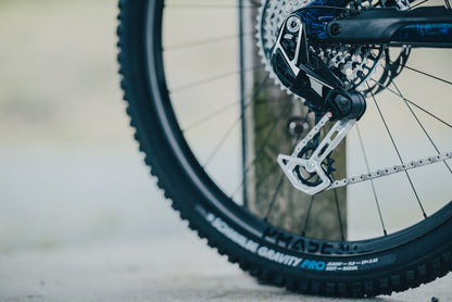 Cube Stereo Hybrid ONE44 HPC SLT 800 splinternavy´n´prizm 2027 – E-Mountainbike Fully – Detailansicht 2