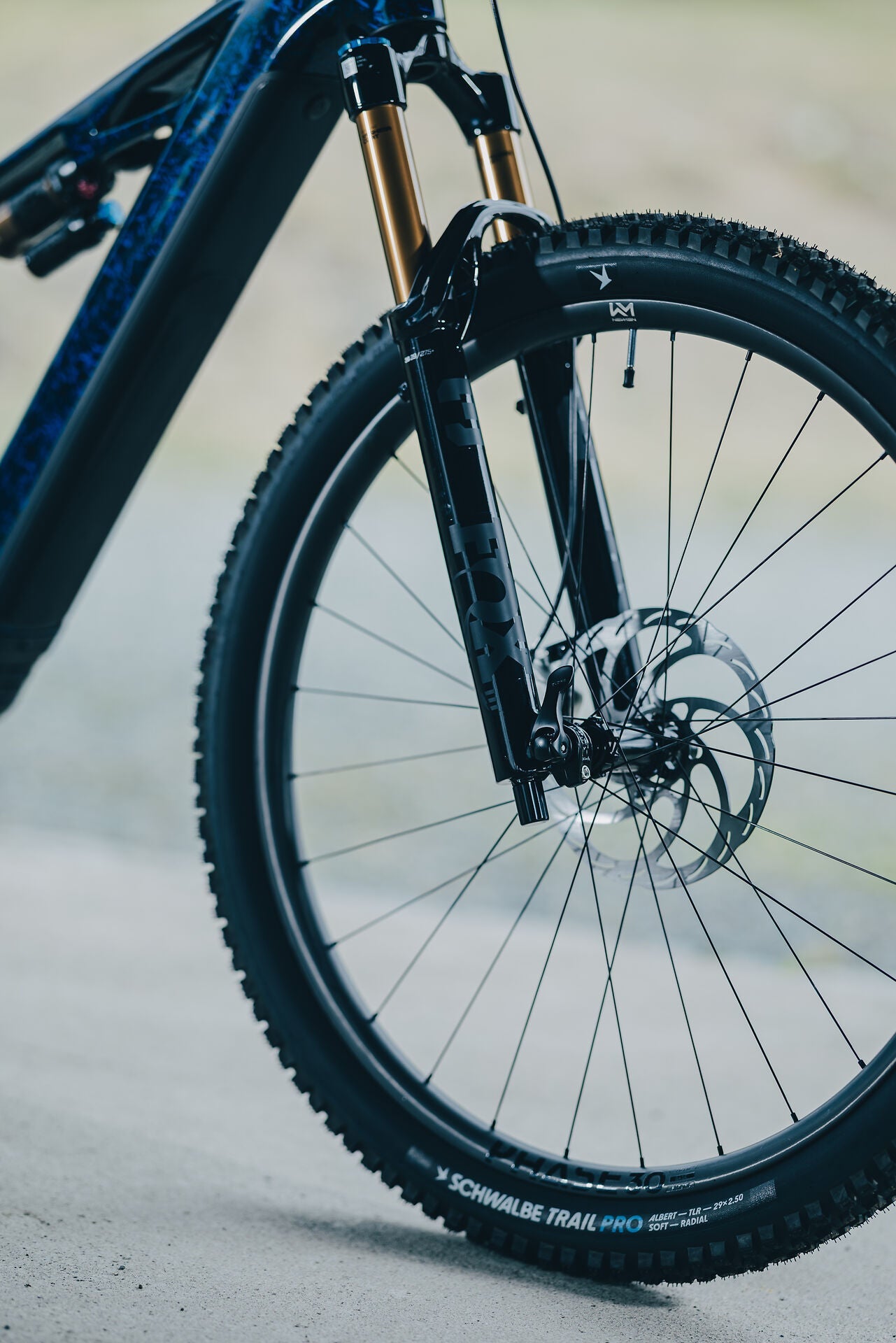 Cube Stereo Hybrid ONE44 HPC SLT 800 splinternavy´n´prizm 2027 – E-Mountainbike Fully – Detailansicht 4