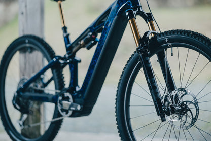 Cube Stereo Hybrid ONE44 HPC SLT 800 splinternavy´n´prizm 2027 – E-Mountainbike Fully – Detailansicht 5
