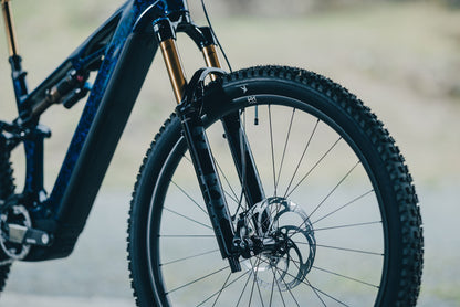 Cube Stereo Hybrid ONE44 HPC SLT 800 splinternavy´n´prizm 2027 – E-Mountainbike Fully – Detailansicht 6