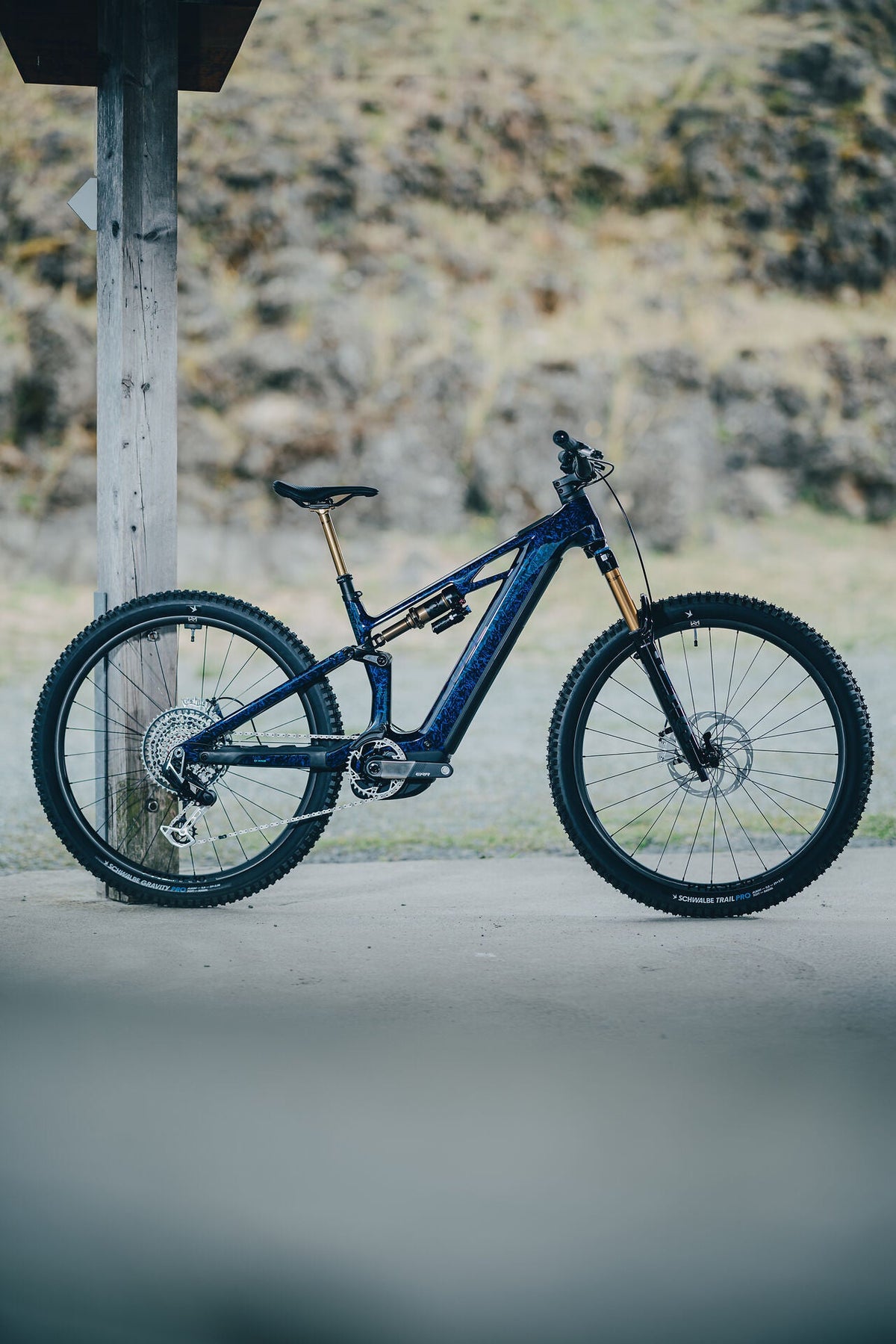 Cube Stereo Hybrid ONE44 HPC SLT 800 splinternavy´n´prizm 2027 – E-Mountainbike Fully – Seitenansicht 2