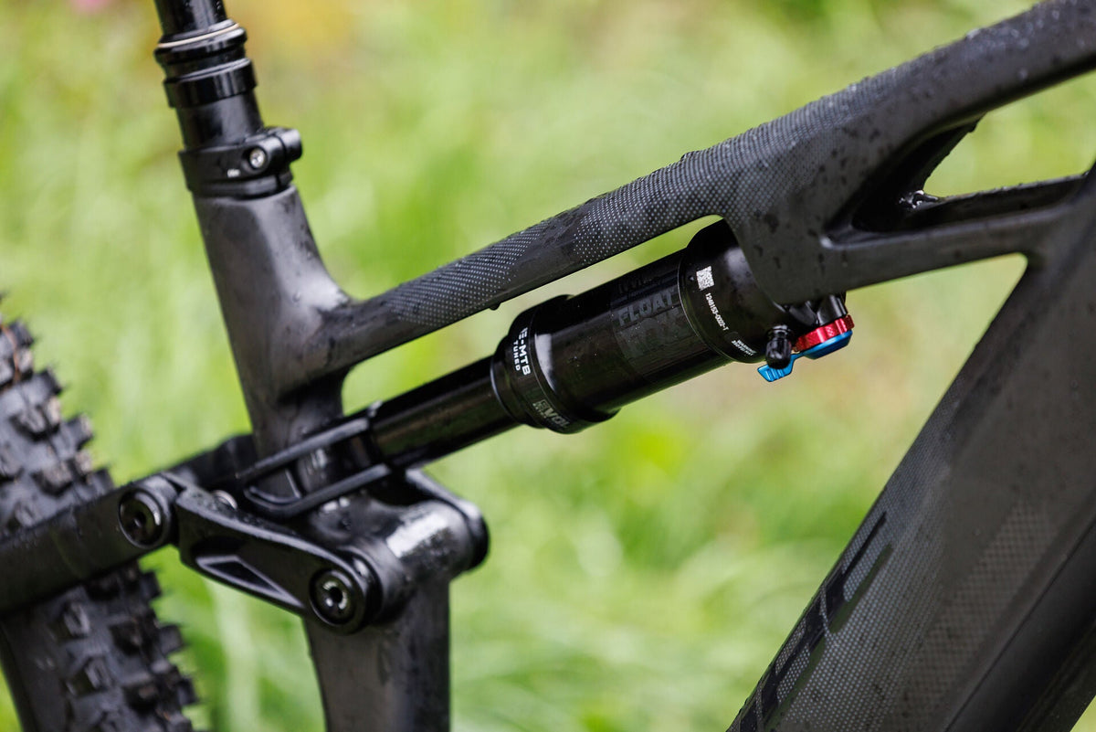 Cube Stereo Hybrid ONE44 HPC SLX 800 blackline 2027 – E-Mountainbike Fully – Detailansicht 2
