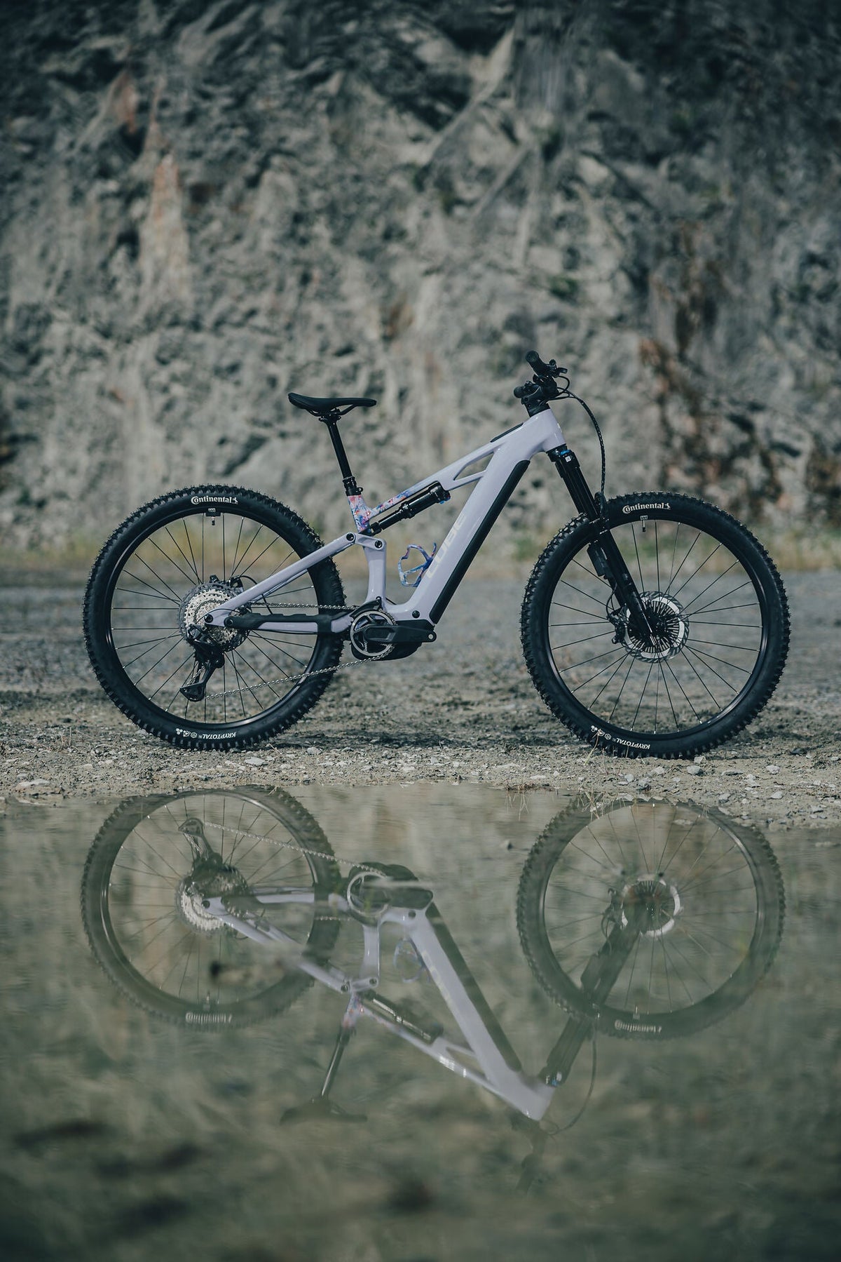 Cube Stereo Hybrid ONE44 HPC SLX Evo 800 artline 2027 – E-Mountainbike Fully – Seitenansicht 1