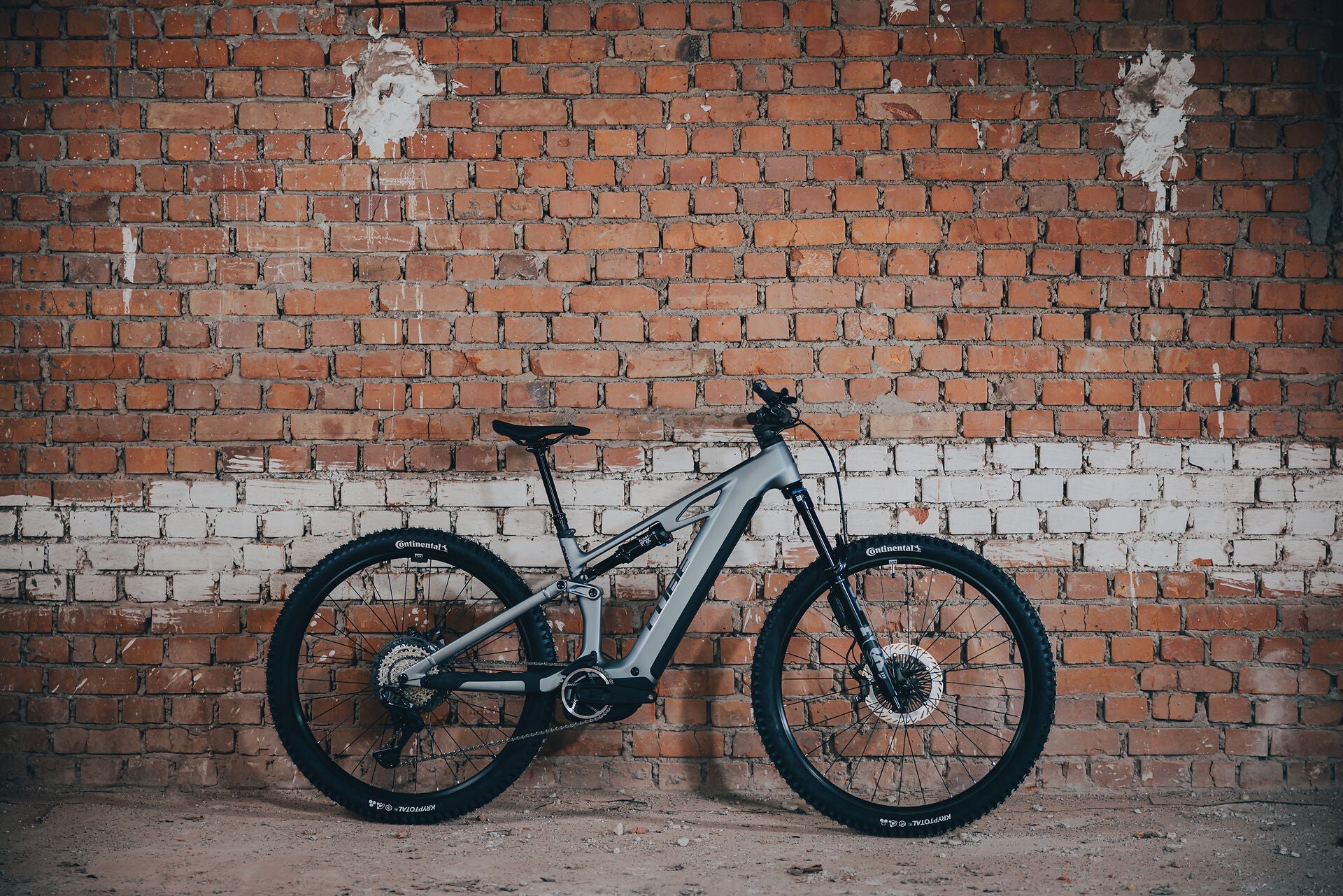 Cube Stereo Hybrid ONE44 HPC SLX Evo 800 slategrey´n´prizm 2027 – E-Mountainbike Fully – Seitenansicht 1