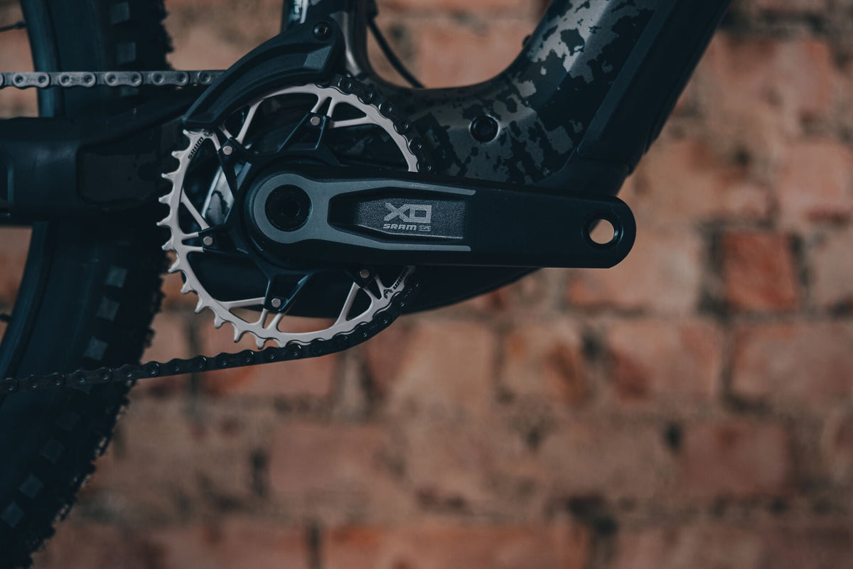 Cube Stereo Hybrid ONE44 HPC Super TM 800 graphiteglitch´n´grey 2027 – E-Mountainbike Fully – Detailansicht 1