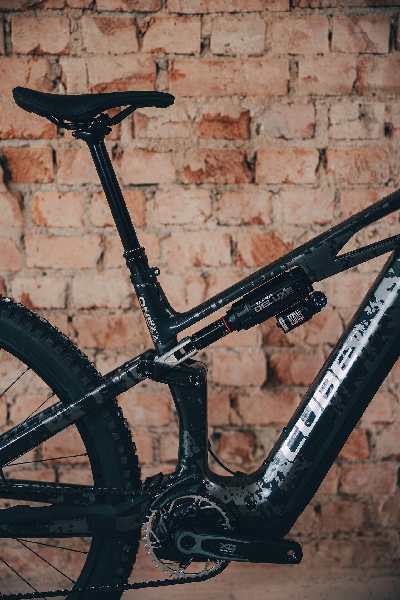 Cube Stereo Hybrid ONE44 HPC Super TM 800 graphiteglitch´n´grey 2027 – E-Mountainbike Fully – Detailansicht 3