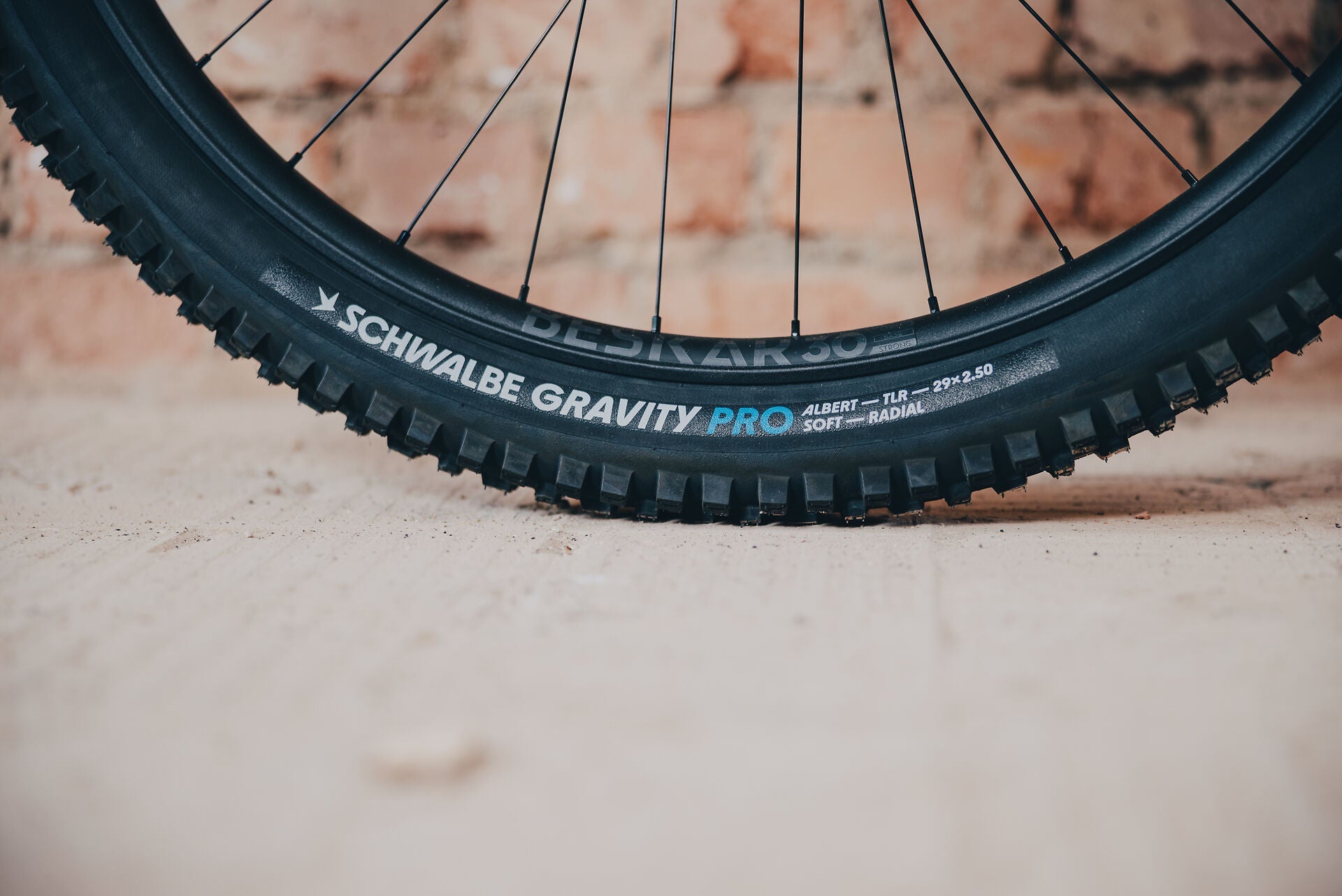Cube Stereo Hybrid ONE44 HPC Super TM 800 graphiteglitch´n´grey 2027 – E-Mountainbike Fully – Detailansicht 9
