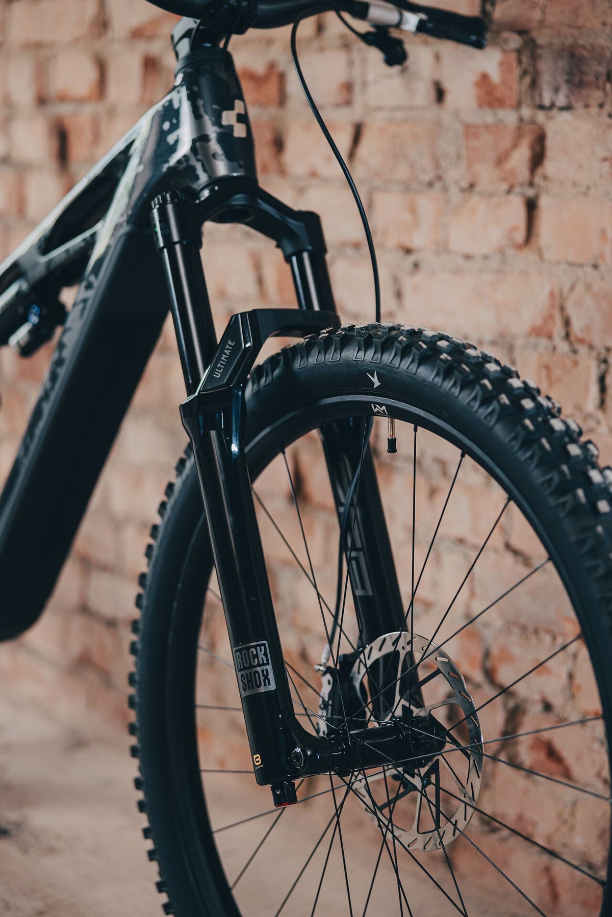 Cube Stereo Hybrid ONE44 HPC Super TM 800 graphiteglitch´n´grey 2027 – E-Mountainbike Fully – Detailansicht 12