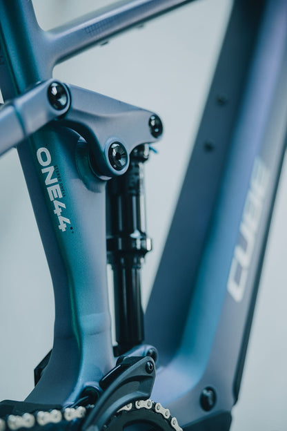 Cube Stereo Hybrid ONE44 SLX 800 smaragdgrey´n´chrome 2027 – E-Mountainbike Fully – Detailansicht 5