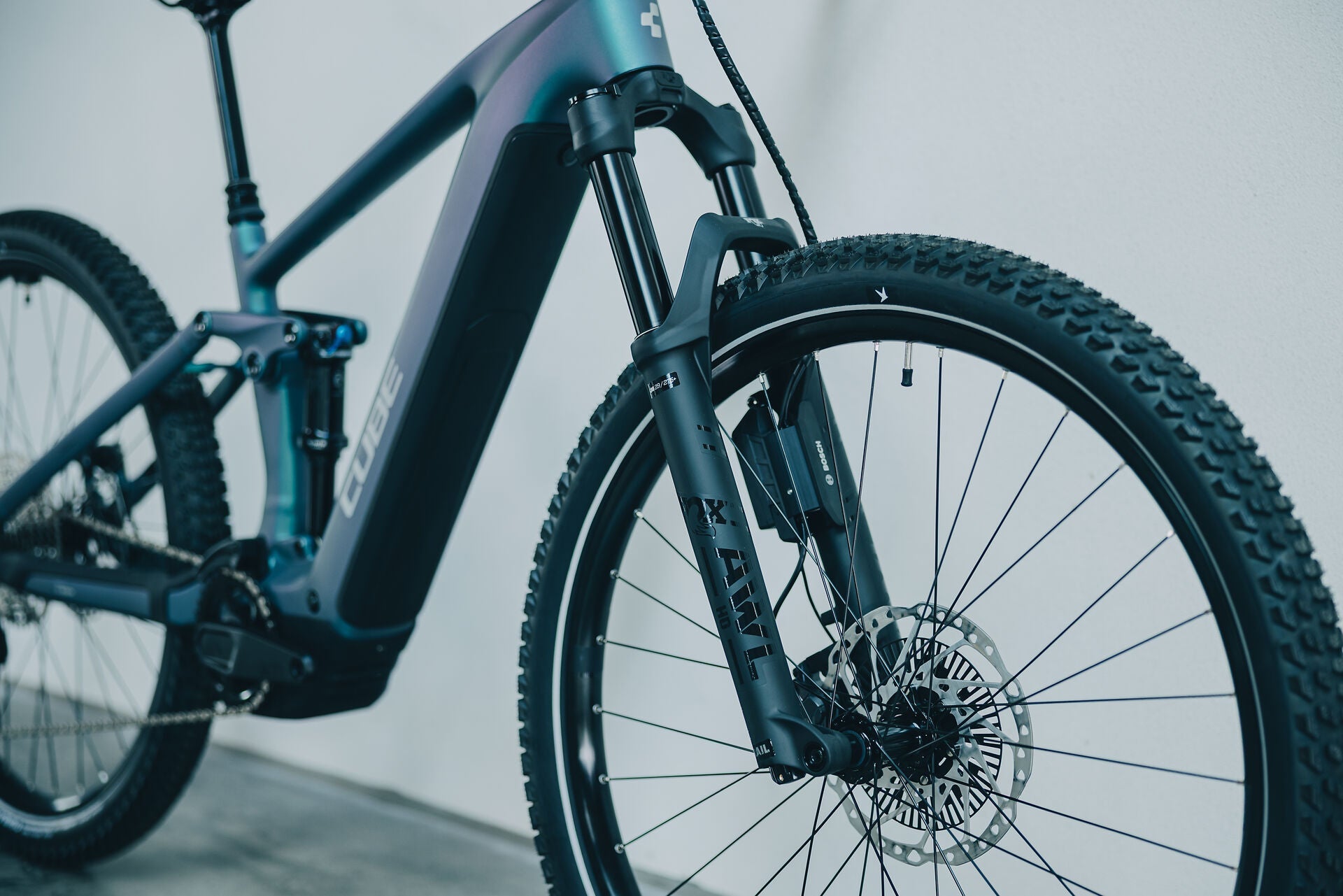 Cube Stereo Hybrid ONE44 SLX 800 smaragdgrey´n´chrome 2027 – E-Mountainbike Fully – Detailansicht 9