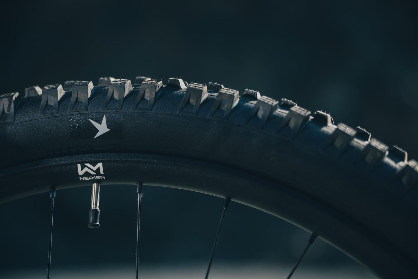 Cube Stereo Hybrid ONE77 HPC AT 800 carbon´n´white 2027 – E-Mountainbike Fully – Detailansicht 1