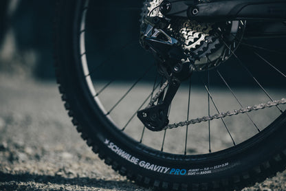 Cube Stereo Hybrid ONE77 HPC AT 800 carbon´n´white 2027 – E-Mountainbike Fully – Detailansicht 6