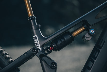 Cube Stereo Hybrid ONE77 HPC AT 800 carbon´n´white 2027 – E-Mountainbike Fully – Detailansicht 8