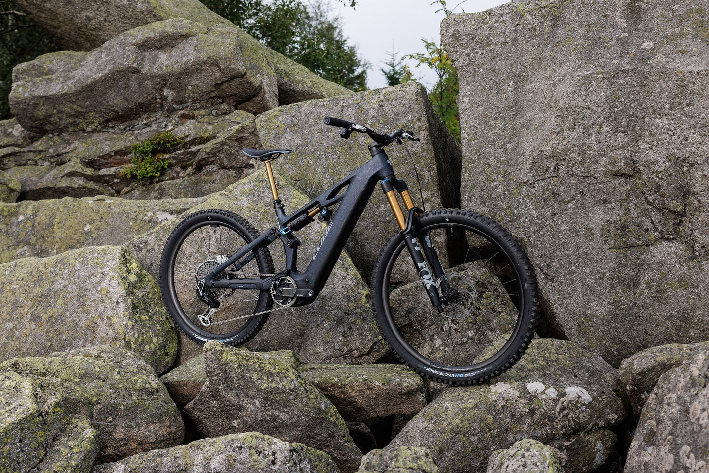 Cube Stereo Hybrid ONE77 HPC SLT 800 bluegalaxy´n´grey 2027 – E-Mountainbike Fully – Seitenansicht 2