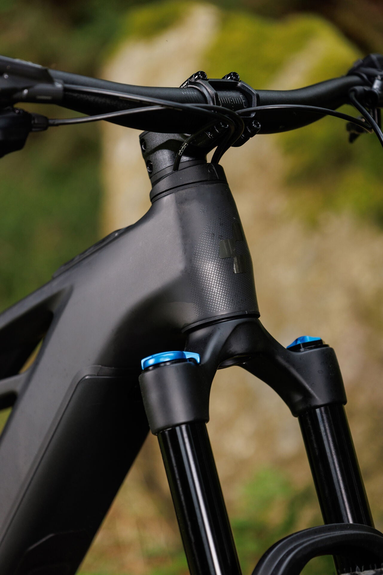 Cube Stereo Hybrid ONE77 HPC SLX 800 blackline 2027 – E-Mountainbike Fully – Detailansicht 4