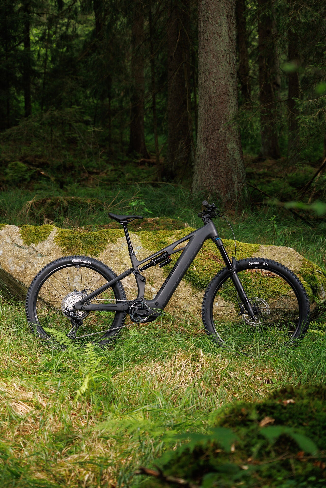 Cube Stereo Hybrid ONE77 HPC SLX 800 blackline 2027 – E-Mountainbike Fully – Seitenansicht 2