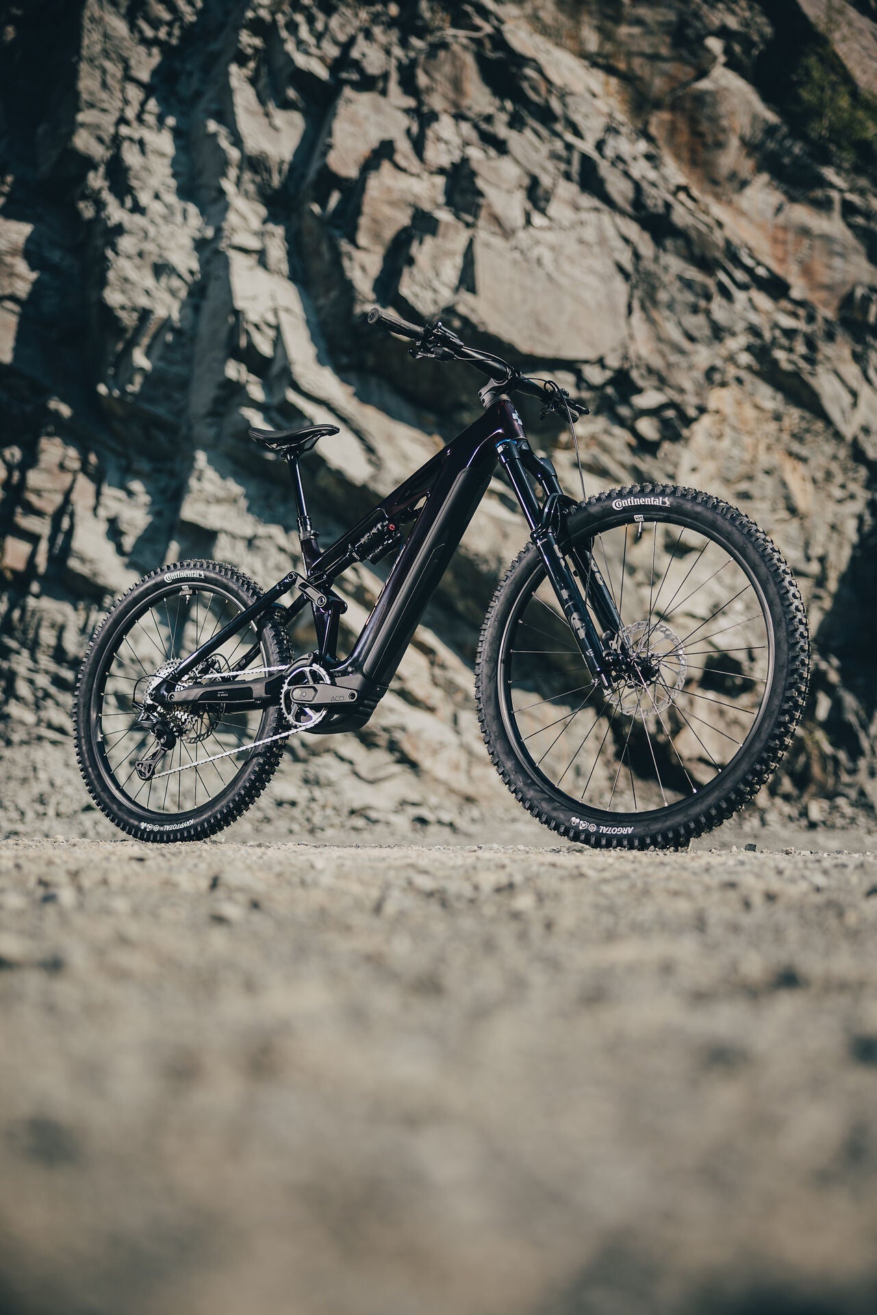 Cube Stereo Hybrid ONE77 HPC SLX 800 liquidred´n´black 2027 – E-Mountainbike Fully – Seitenansicht 4