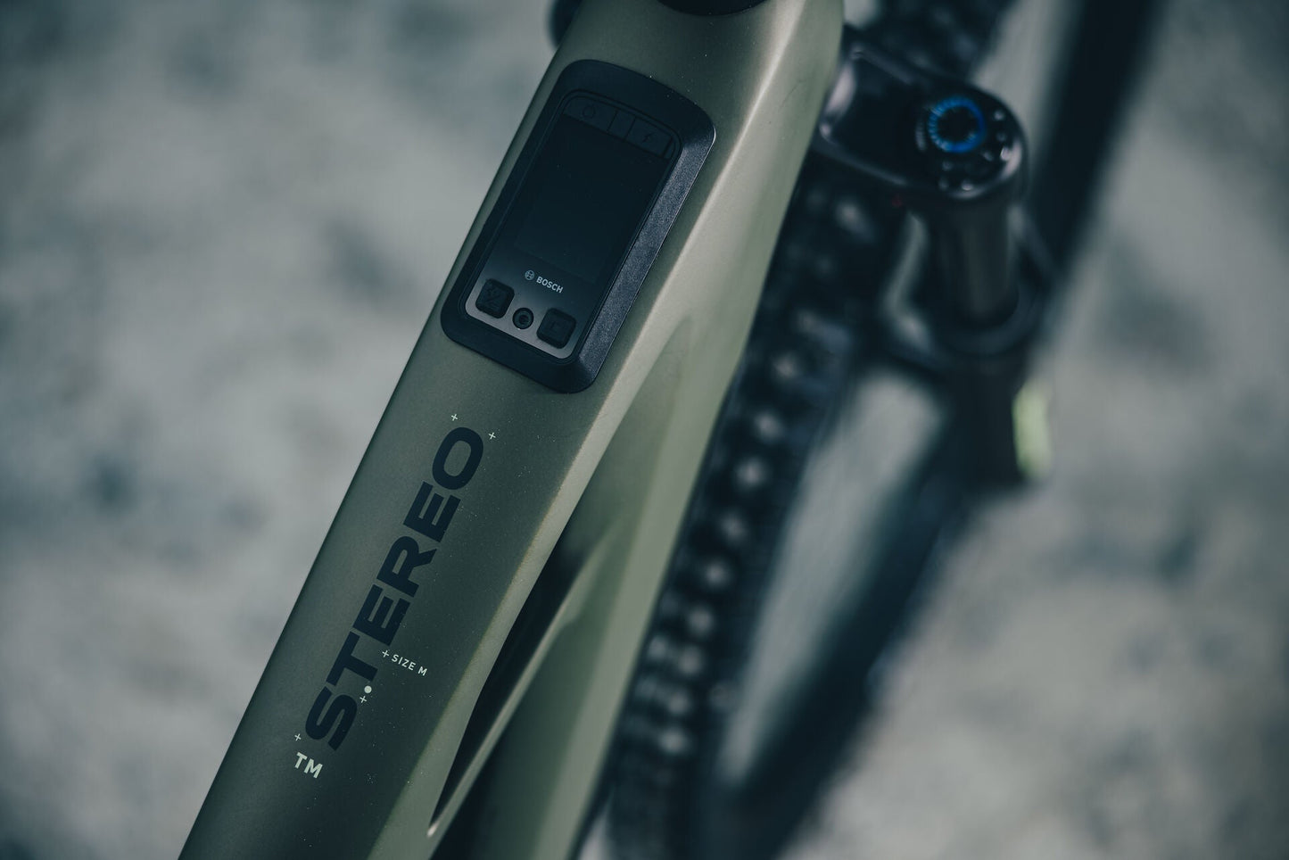 Cube Stereo Hybrid ONE77 HPC TM 800 reedgreen´n´gills 2027 – E-Mountainbike Fully – Detailansicht 12