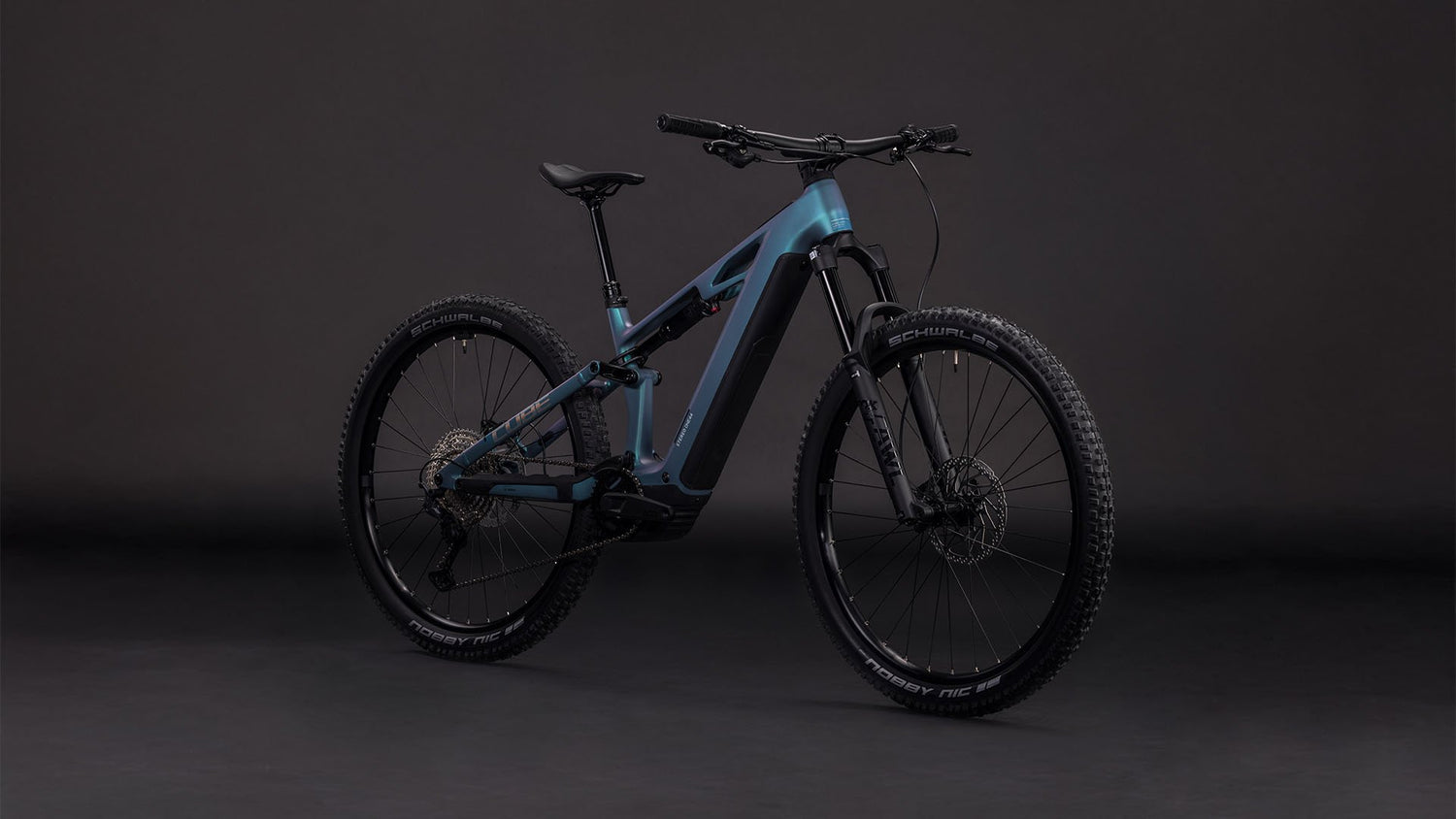 STEREO HYBRID ONE44 HPC
RACE 800