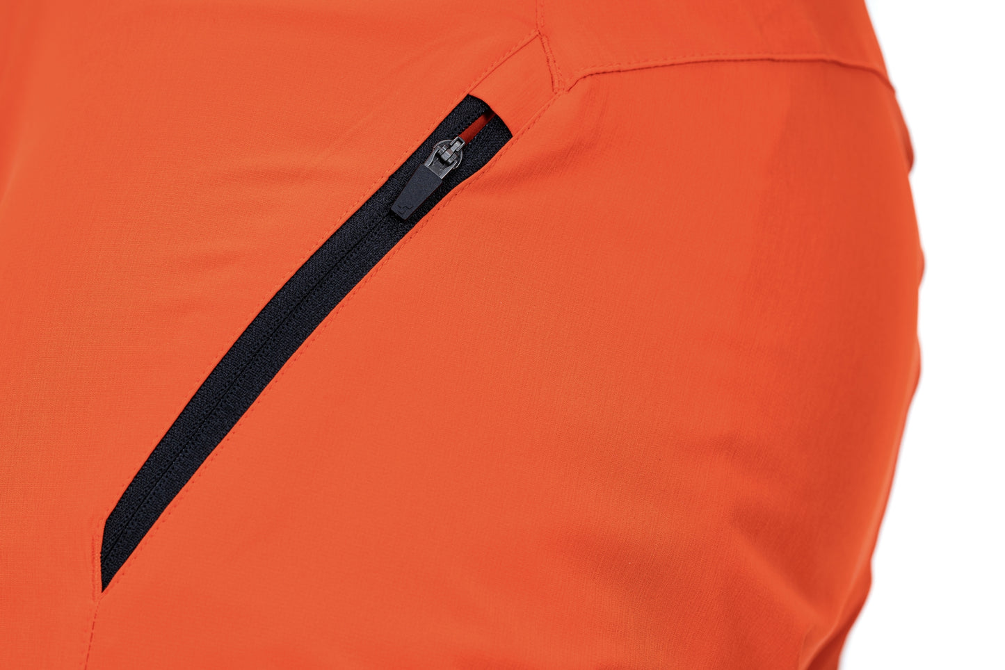 CUBE VERTEX Lightweight Baggy Shorts orange S